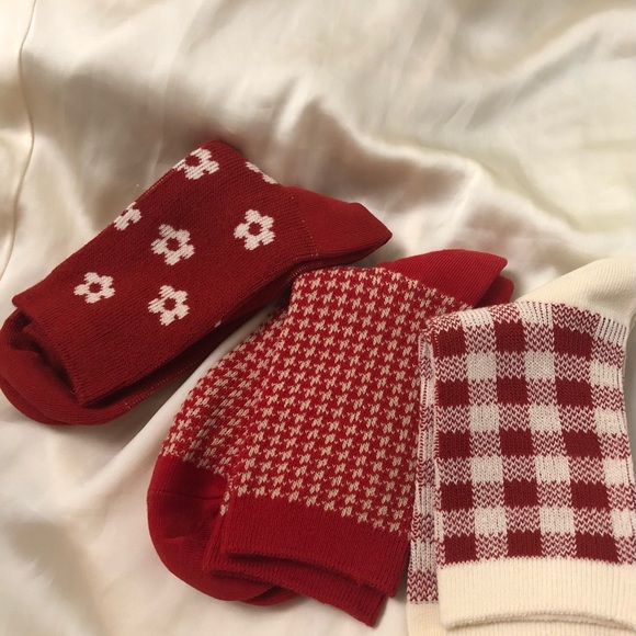 RED crew socks bundle for women - Picture 2 of 3
